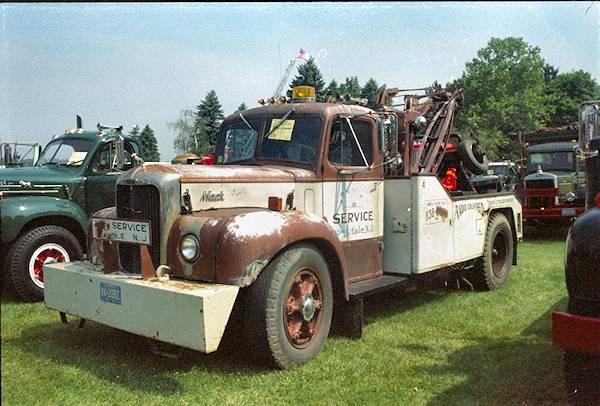 Photo Gallery: Vintage Tow Trucks and Wreckers